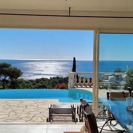 Clajo 2461 Villa *