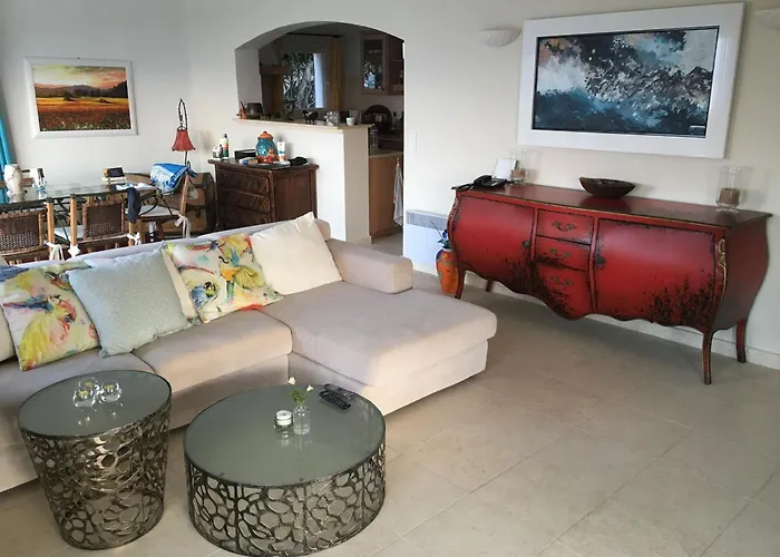 Clajo 2461 لي إيسامبر